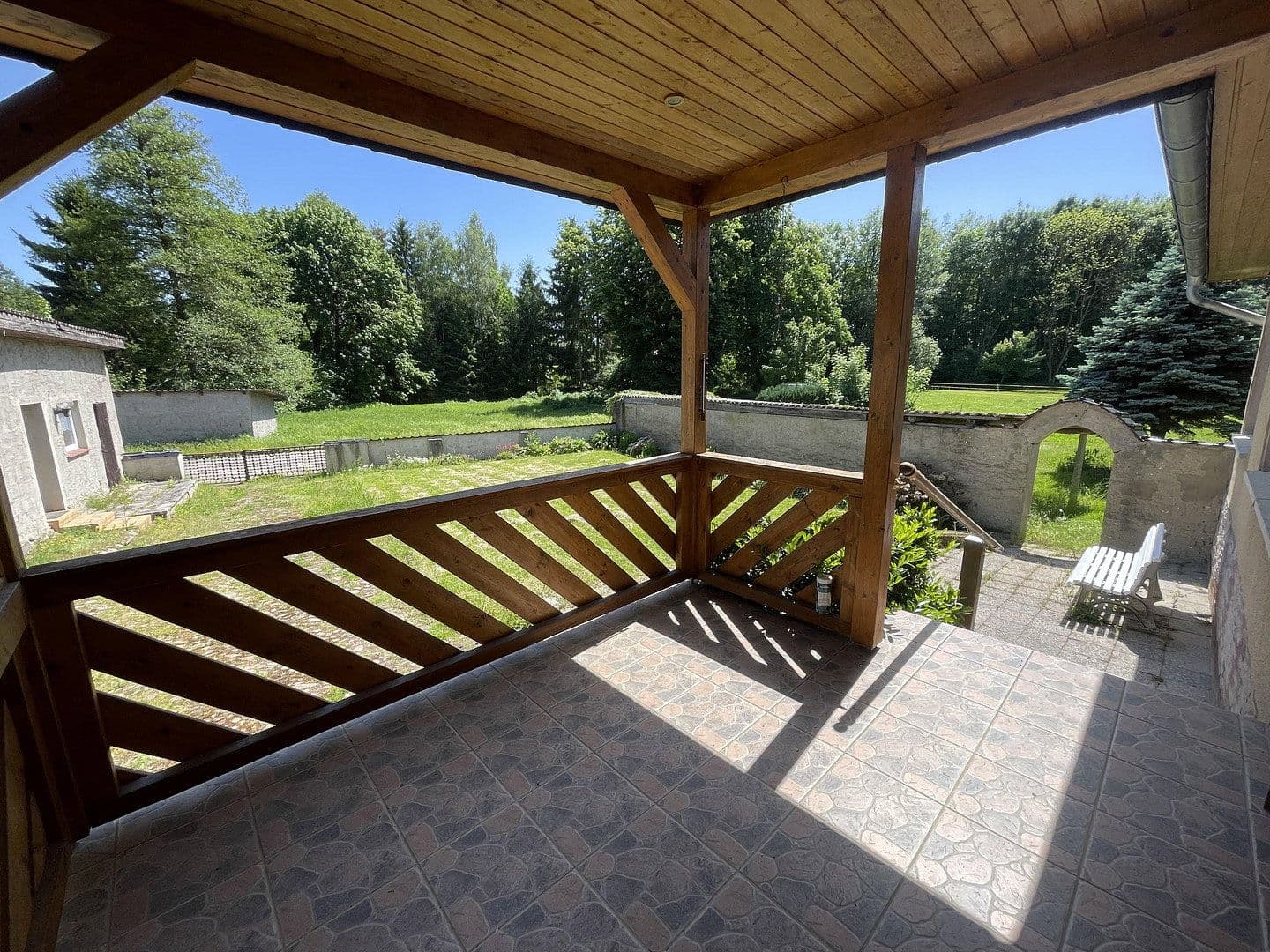 Prodej domu 145 m², pozemek 2.000 m², Beetzendorf, Sasko-Anhaltsko Prodej domu 145 m², pozemek 2.000 m², Beetzendorf, Sasko-Anhaltsko