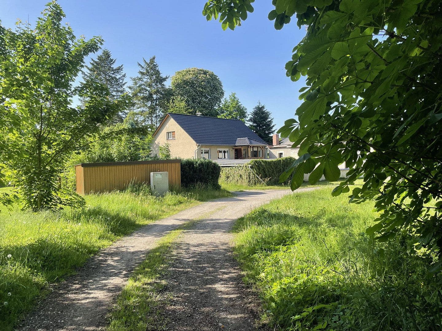 Prodej domu 145 m², pozemek 2.000 m², Beetzendorf, Sasko-Anhaltsko Prodej domu 145 m², pozemek 2.000 m², Beetzendorf, Sasko-Anhaltsko