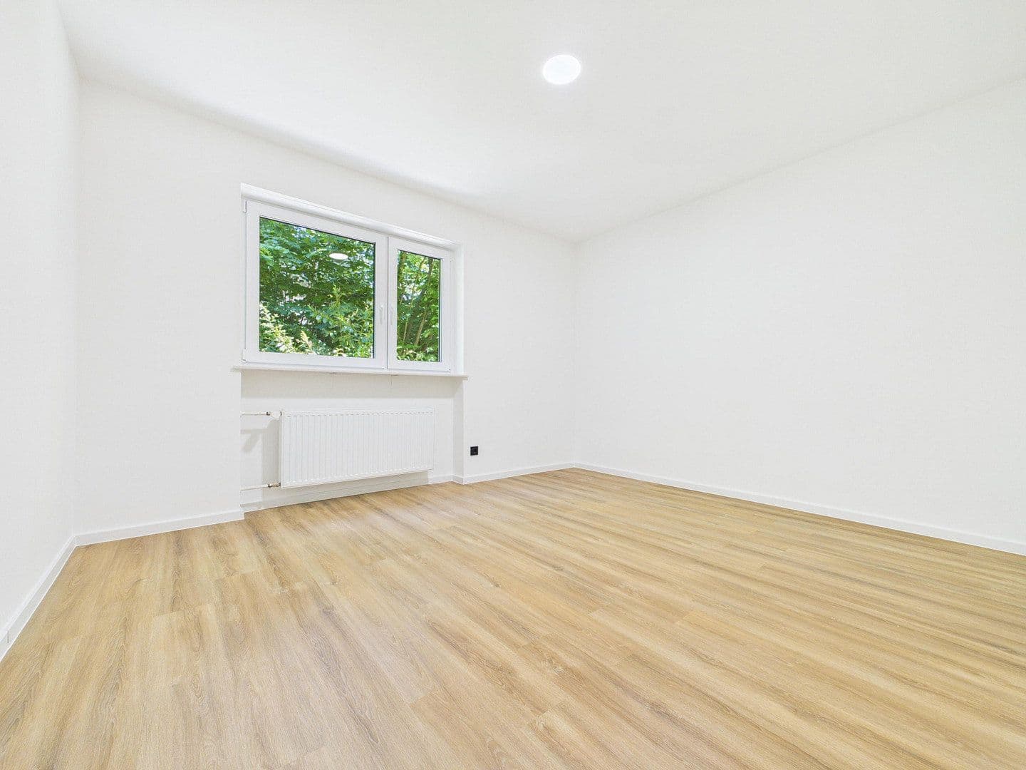 Prodej bytu 5+1 127 m², Humboldtstraße 10b, Erlangen, Bavorsko Prodej bytu 5+1 127 m², Humboldtstraße 10b, Erlangen, Bavorsko