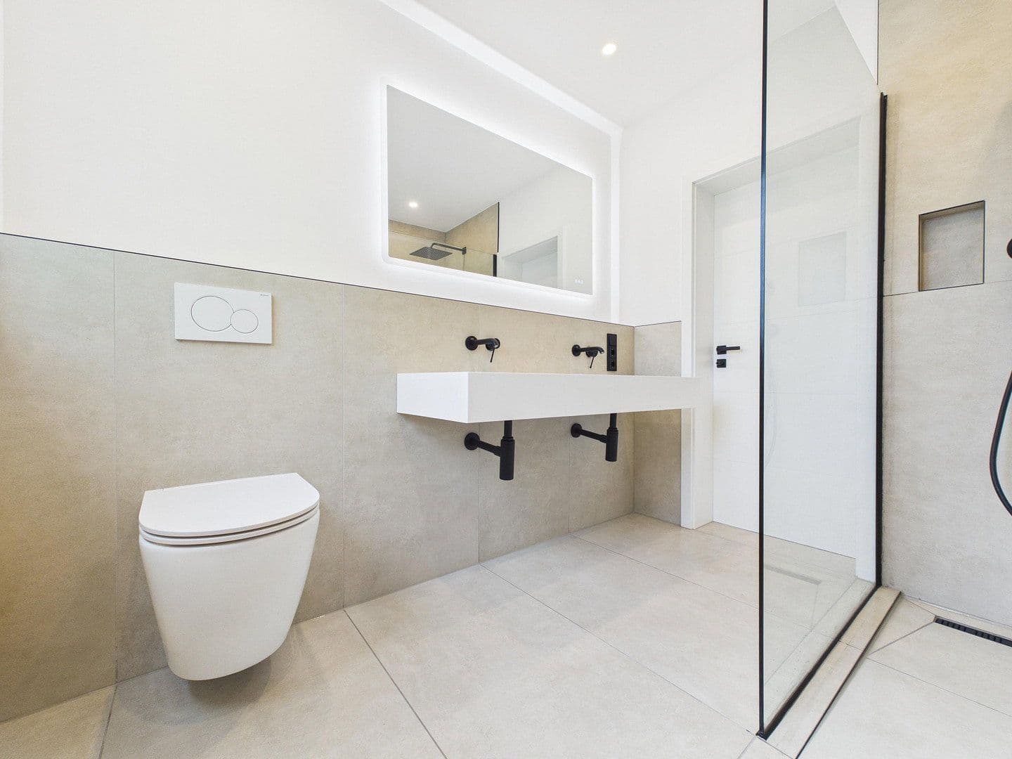 Prodej bytu 5+1 127 m², Humboldtstraße 10b, Erlangen, Bavorsko Prodej bytu 5+1 127 m², Humboldtstraße 10b, Erlangen, Bavorsko