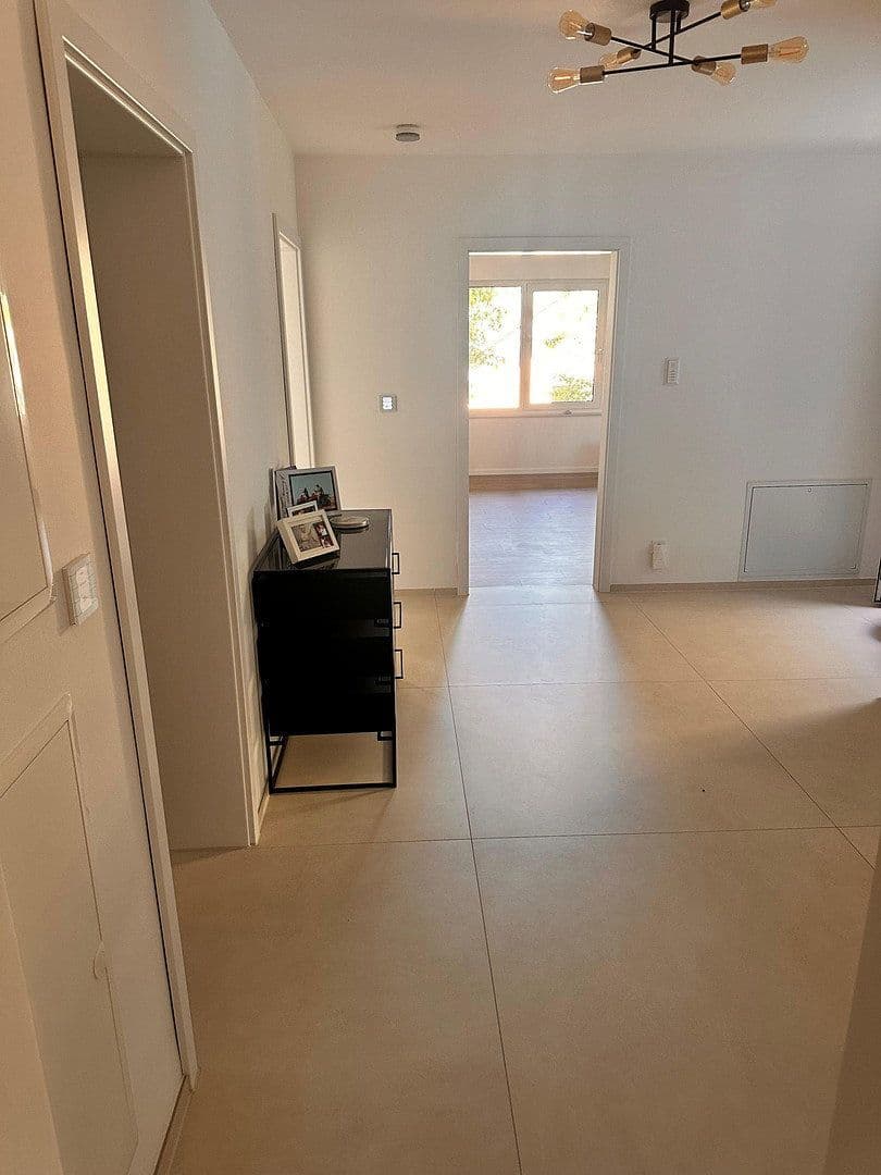 Prodej domu 260 m², pozemek 457 m², Blütenweg 13, Weinheim, Bádensko-Württembersko Prodej domu 260 m², pozemek 457 m², Blütenweg 13, Weinheim, Bádensko-Württembersko
