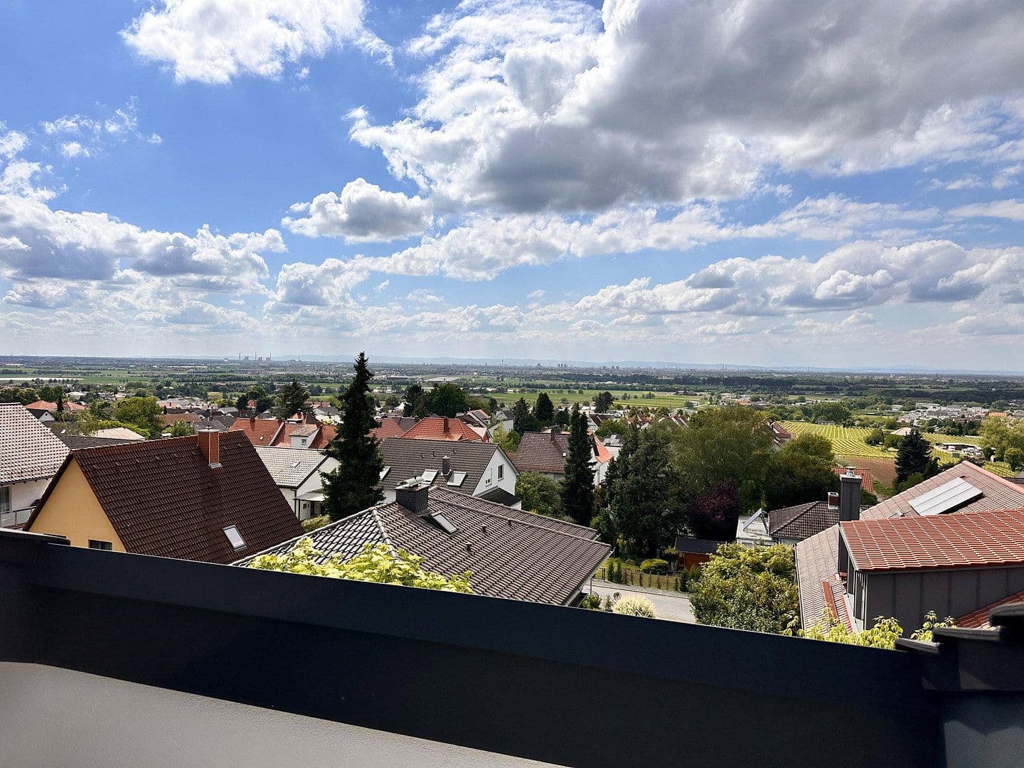 Prodej domu 260 m², pozemek 457 m², Blütenweg 13, Weinheim, Bádensko-Württembersko Prodej domu 260 m², pozemek 457 m², Blütenweg 13, Weinheim, Bádensko-Württembersko