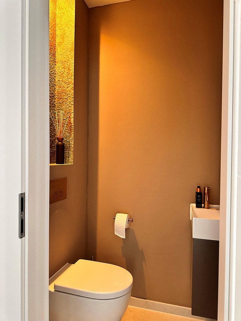 Prodej domu 260 m², pozemek 457 m², Blütenweg 13, Weinheim, Bádensko-Württembersko Prodej domu 260 m², pozemek 457 m², Blütenweg 13, Weinheim, Bádensko-Württembersko