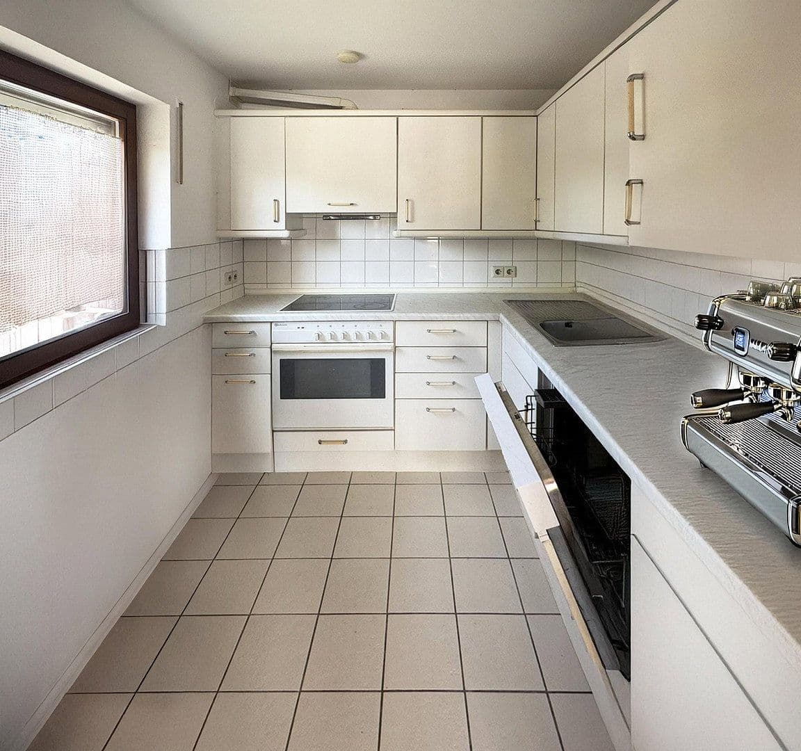 Prodej bytu 2+1 60 m², Holzgerlingen, Bádensko-Württembersko Prodej bytu 2+1 60 m², Holzgerlingen, Bádensko-Württembersko