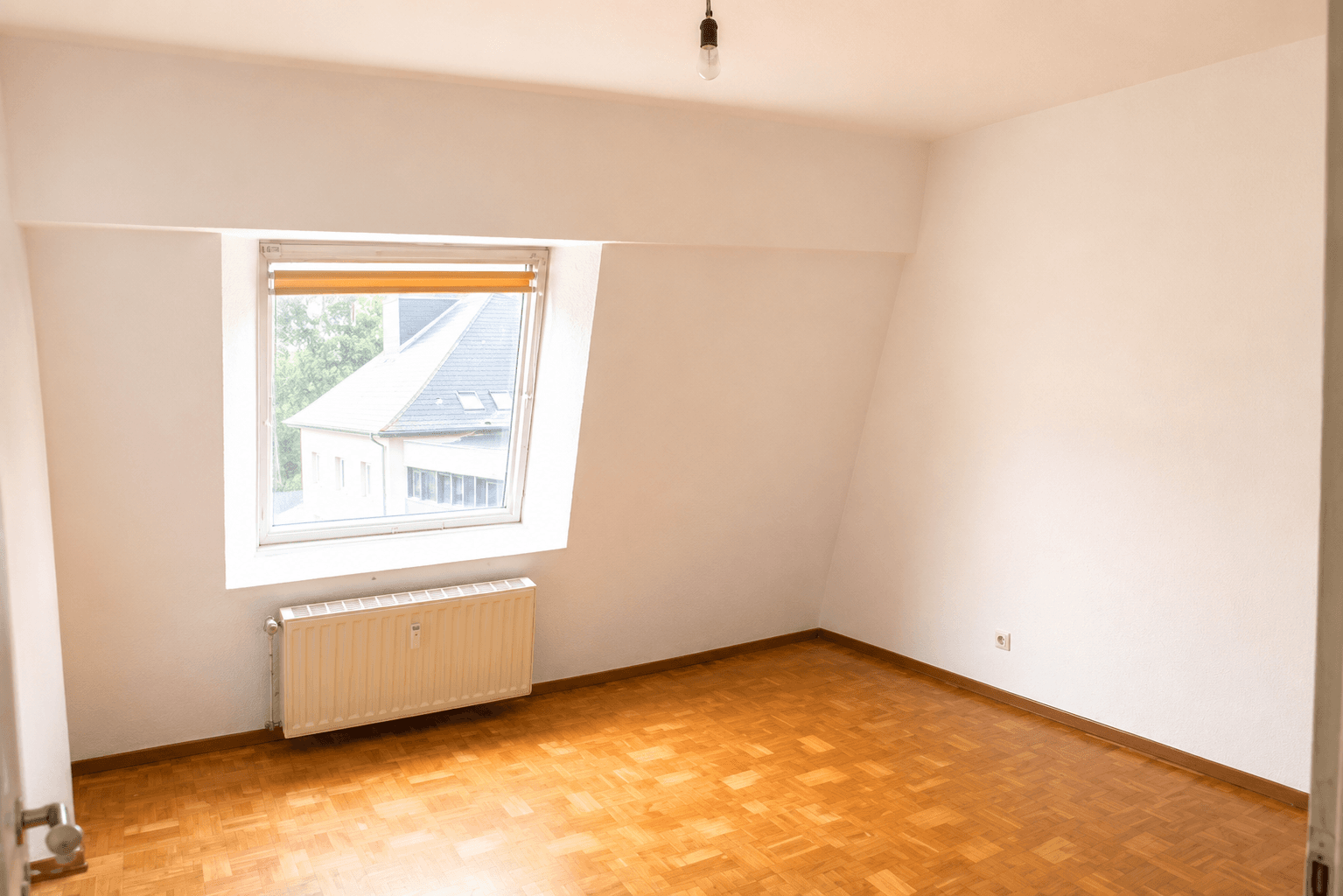 Prodej bytu 2+1 36 m², Suitbertusstr. 78, Düsseldorf, Severní Porýní-Vestfálsko Prodej bytu 2+1 36 m², Suitbertusstr. 78, Düsseldorf, Severní Porýní-Vestfálsko