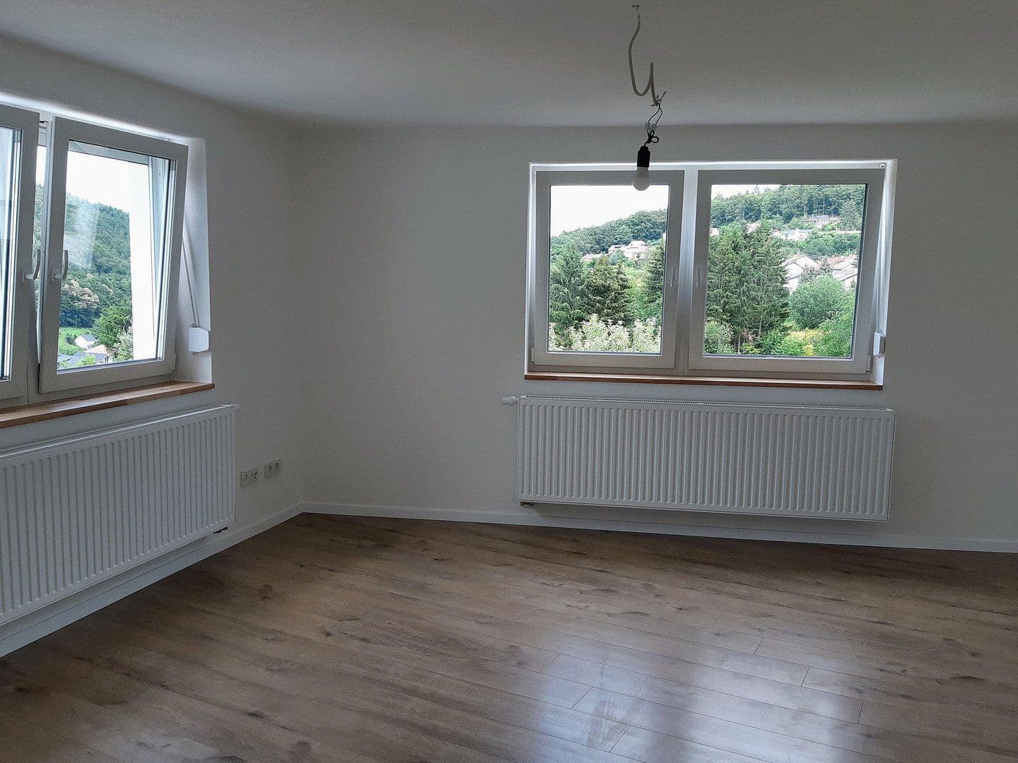 Pronájem domu 103 m², pozemek 103 m², Wilhelmsfeld, Bádensko-Württembersko Pronájem domu 103 m², pozemek 103 m², Wilhelmsfeld, Bádensko-Württembersko