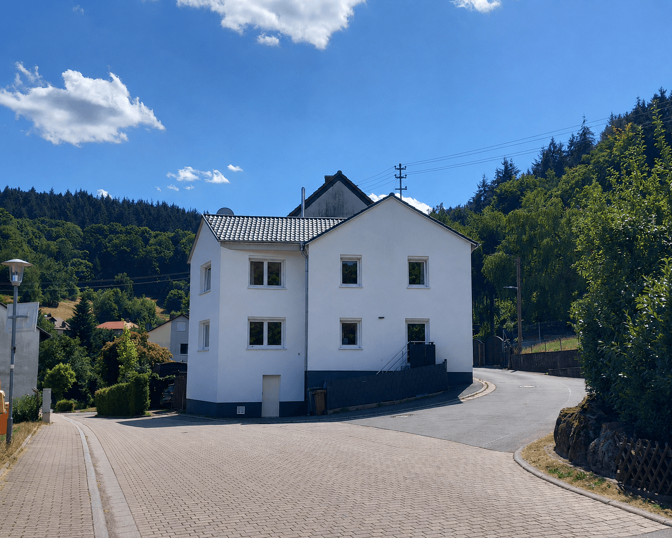 Pronájem domu 103 m², pozemek 103 m², Wilhelmsfeld, Bádensko-Württembersko Pronájem domu 103 m², pozemek 103 m², Wilhelmsfeld, Bádensko-Württembersko