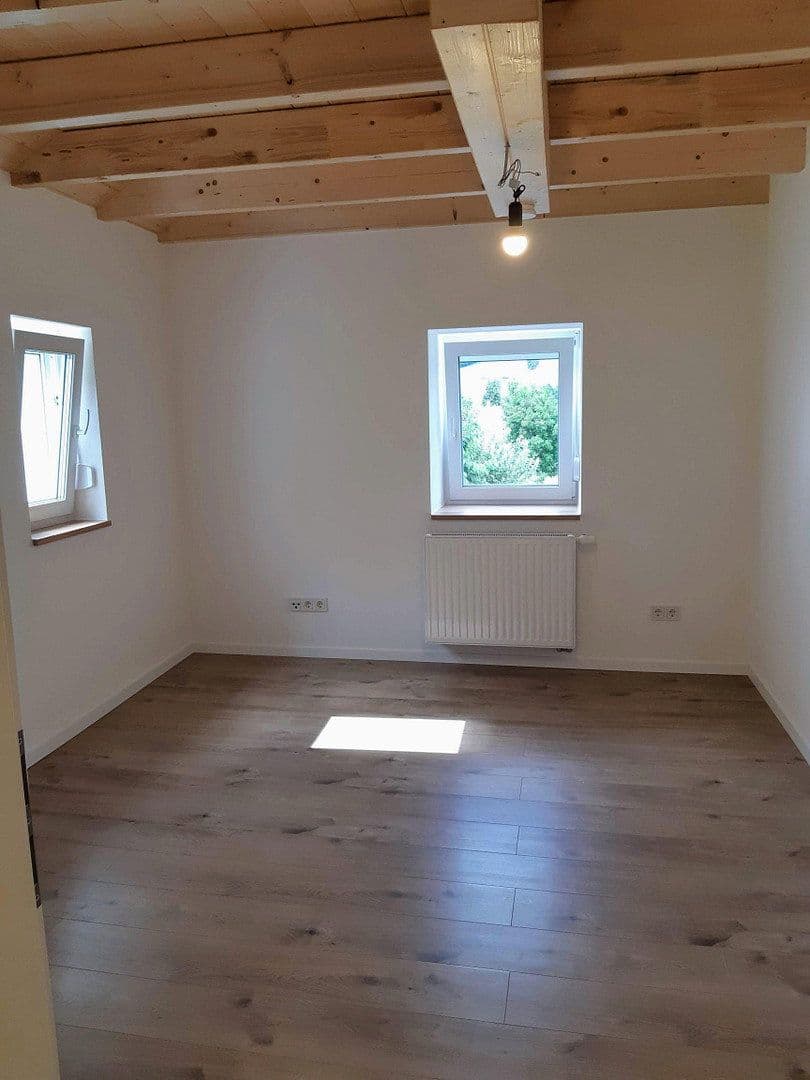 Pronájem domu 103 m², pozemek 103 m², Wilhelmsfeld, Bádensko-Württembersko Pronájem domu 103 m², pozemek 103 m², Wilhelmsfeld, Bádensko-Württembersko