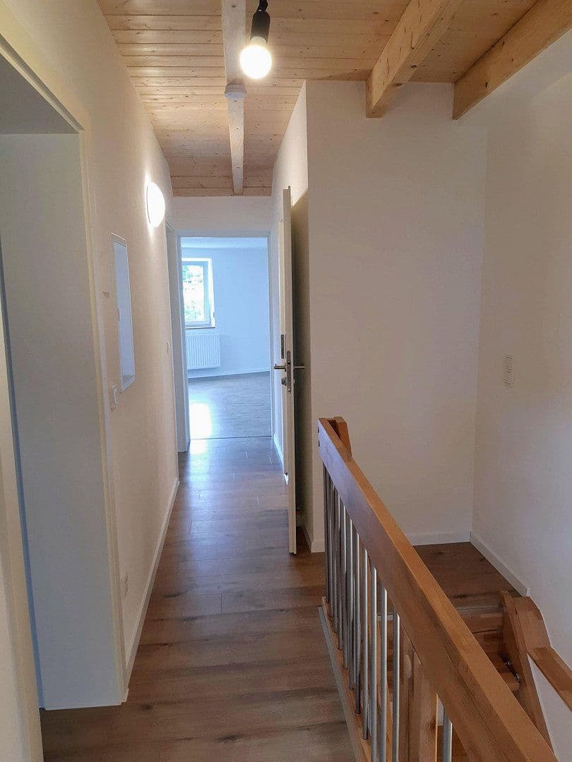 Pronájem domu 103 m², pozemek 103 m², Wilhelmsfeld, Bádensko-Württembersko Pronájem domu 103 m², pozemek 103 m², Wilhelmsfeld, Bádensko-Württembersko