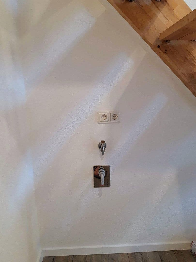 Pronájem domu 103 m², pozemek 103 m², Wilhelmsfeld, Bádensko-Württembersko Pronájem domu 103 m², pozemek 103 m², Wilhelmsfeld, Bádensko-Württembersko