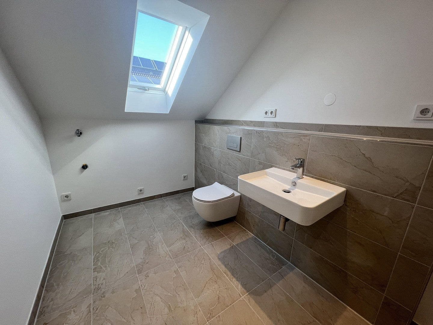 Prodej bytu 4+1 104 m², Babenhausen, Hessen Prodej bytu 4+1 104 m², Babenhausen, Hessen