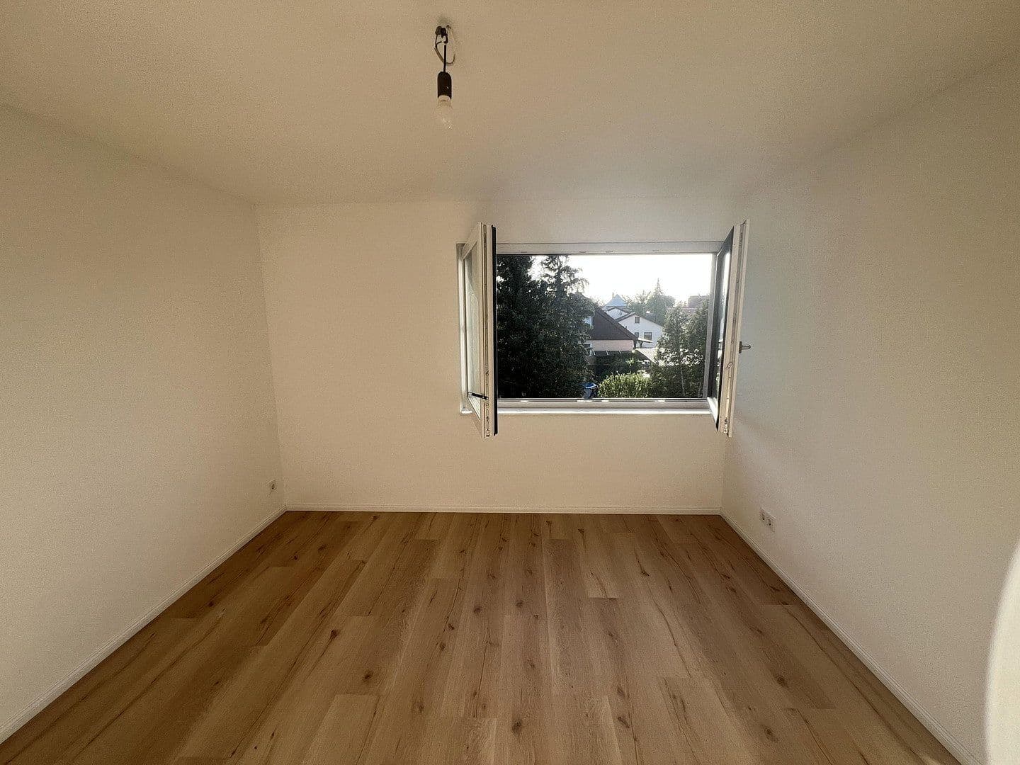 Prodej bytu 4+1 104 m², Babenhausen, Hessen Prodej bytu 4+1 104 m², Babenhausen, Hessen