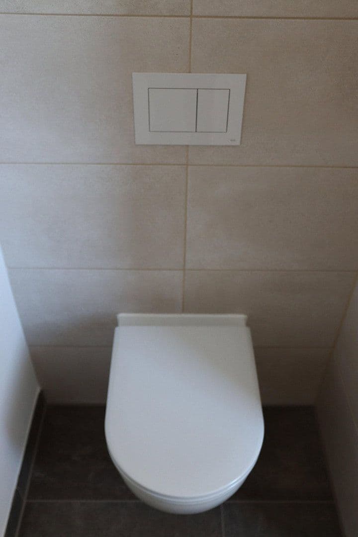 Pronájem domu 129 m², pozemek 300 m², Magdeburg, Sasko-Anhaltsko Pronájem domu 129 m², pozemek 300 m², Magdeburg, Sasko-Anhaltsko