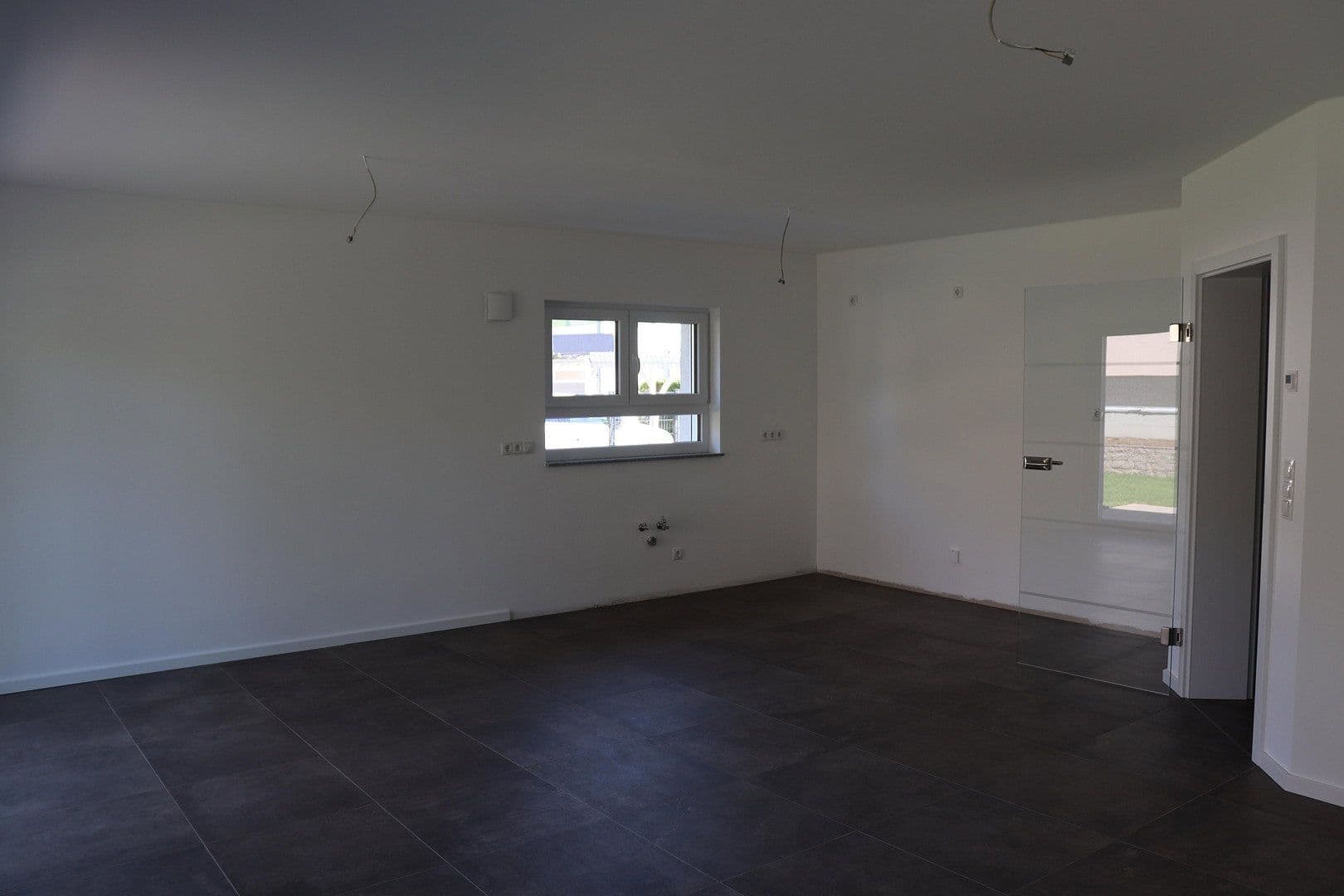 Pronájem domu 129 m², pozemek 300 m², Magdeburg, Sasko-Anhaltsko Pronájem domu 129 m², pozemek 300 m², Magdeburg, Sasko-Anhaltsko
