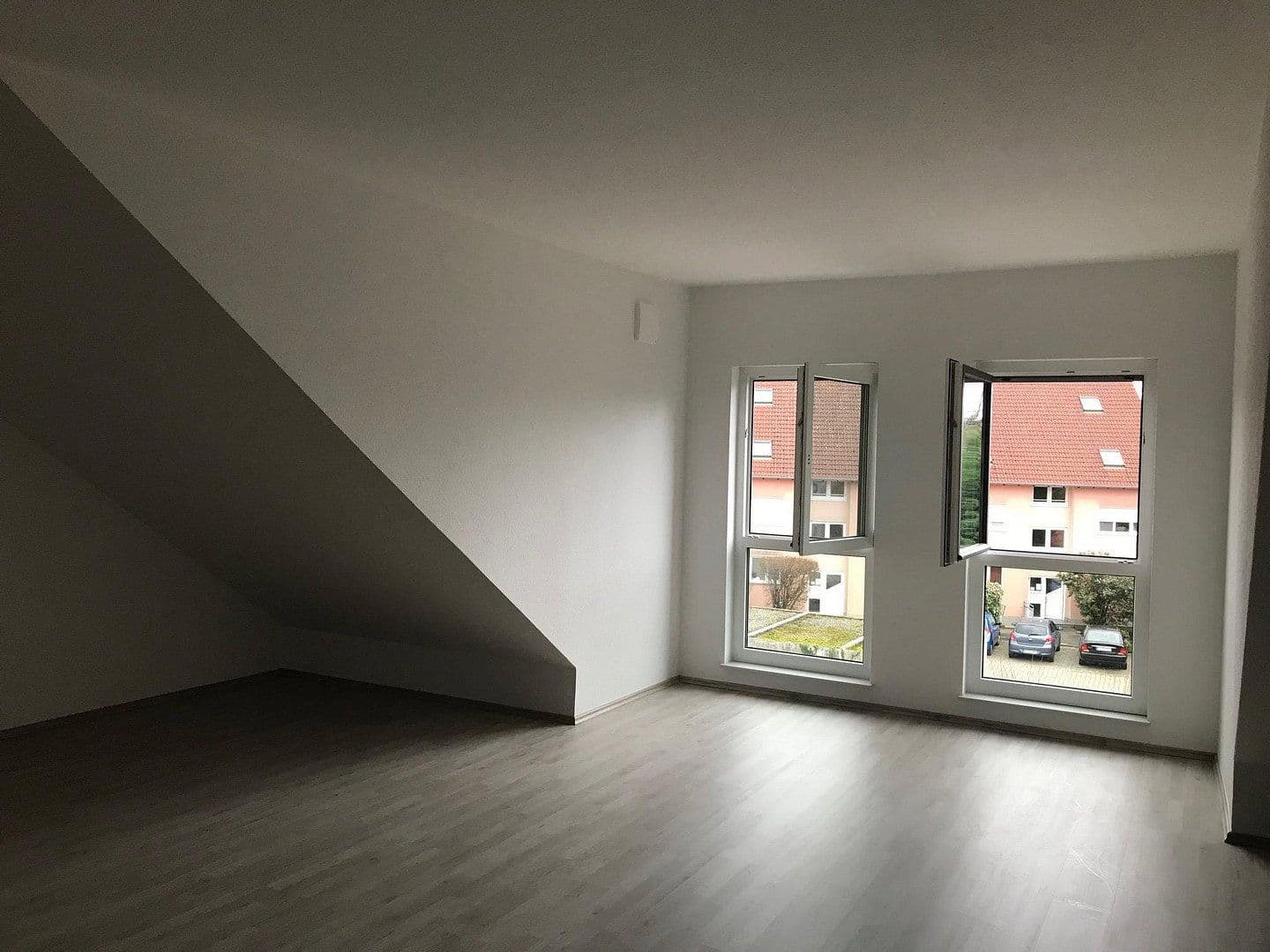 Prodej domu 230 m², pozemek 540 m², Fritz-Winkler-Str. 7, Ludwigshafen am Rhein - Oppau, Porýní-Falc Prodej domu 230 m², pozemek 540 m², Fritz-Winkler-Str. 7, Ludwigshafen am Rhein - Oppau, Porýní-Falc