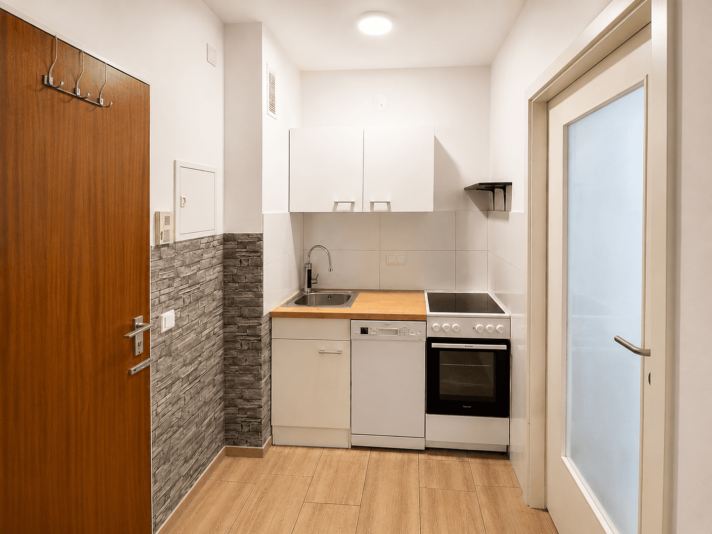 Pronájem bytu 1+1 28 m², Erlangen, Bavorsko Pronájem bytu 1+1 28 m², Erlangen, Bavorsko