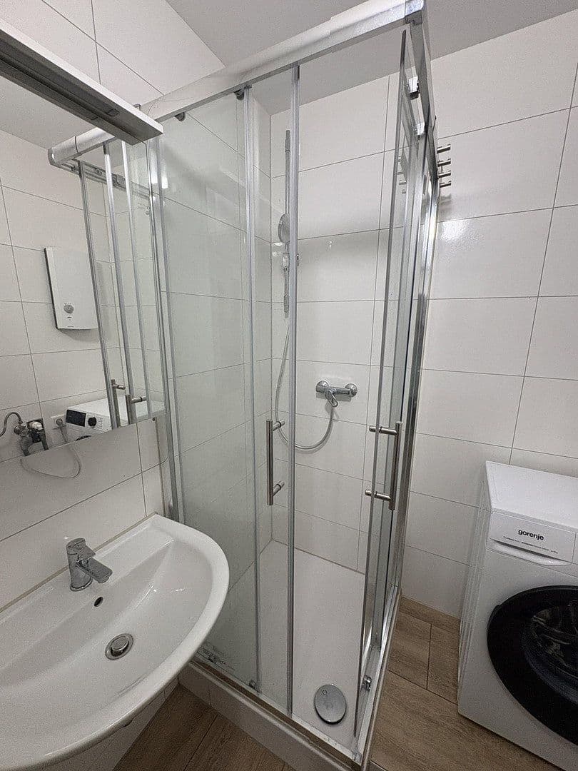 Pronájem bytu 1+1 28 m², Erlangen, Bavorsko Pronájem bytu 1+1 28 m², Erlangen, Bavorsko