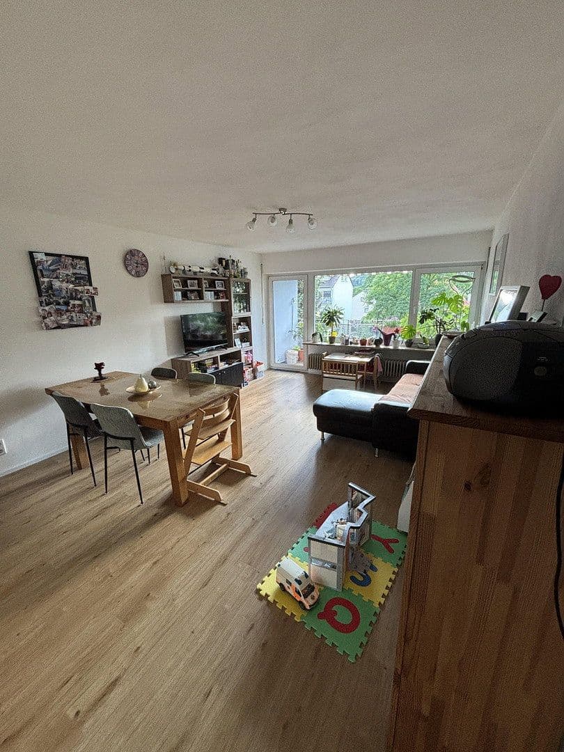 Prodej bytu 4+1 85 m², Roth, Bavorsko Prodej bytu 4+1 85 m², Roth, Bavorsko