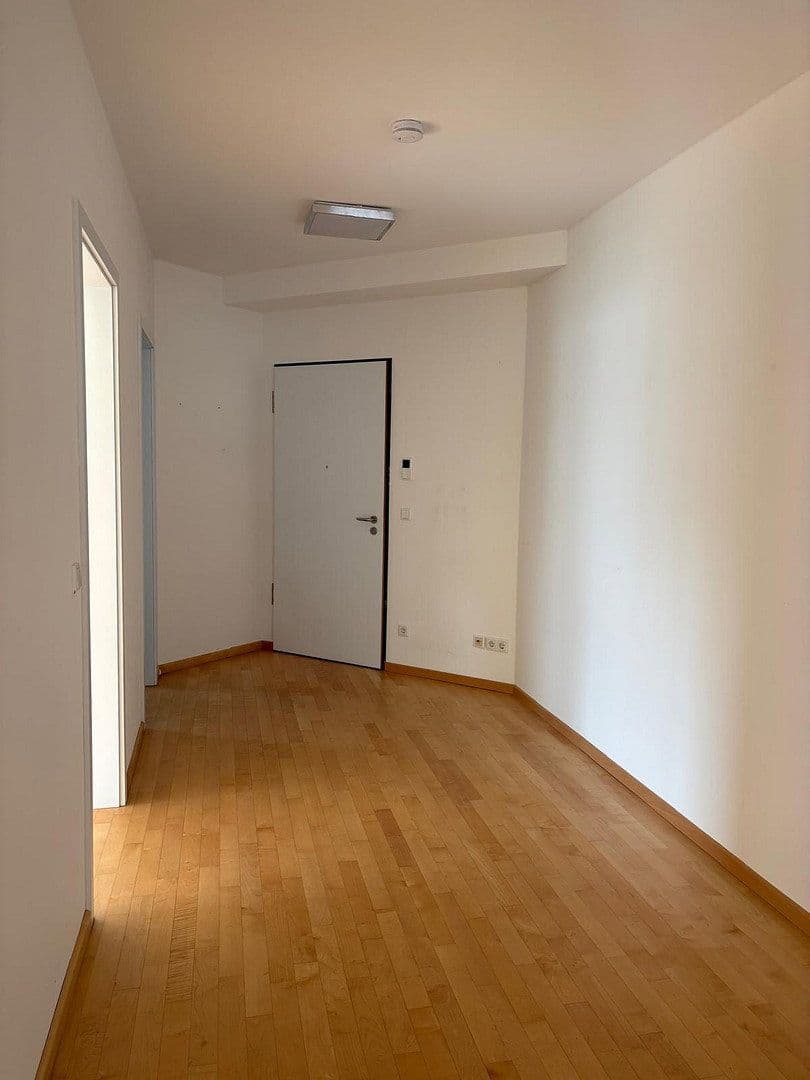 Pronájem bytu 3+1 105 m², Rostock, Mecklenburg-Vorpommern Pronájem bytu 3+1 105 m², Rostock, Mecklenburg-Vorpommern