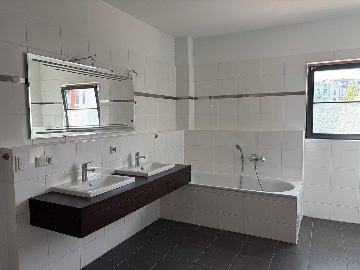 Pronájem bytu 3+1 105 m², Rostock, Mecklenburg-Vorpommern Pronájem bytu 3+1 105 m², Rostock, Mecklenburg-Vorpommern