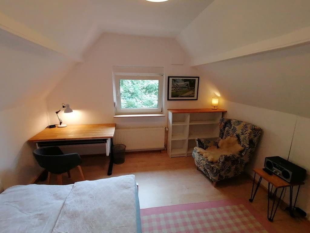 Prodej domu 89 m², pozemek 822 m², Berlin, Berlín Prodej domu 89 m², pozemek 822 m², Berlin, Berlín