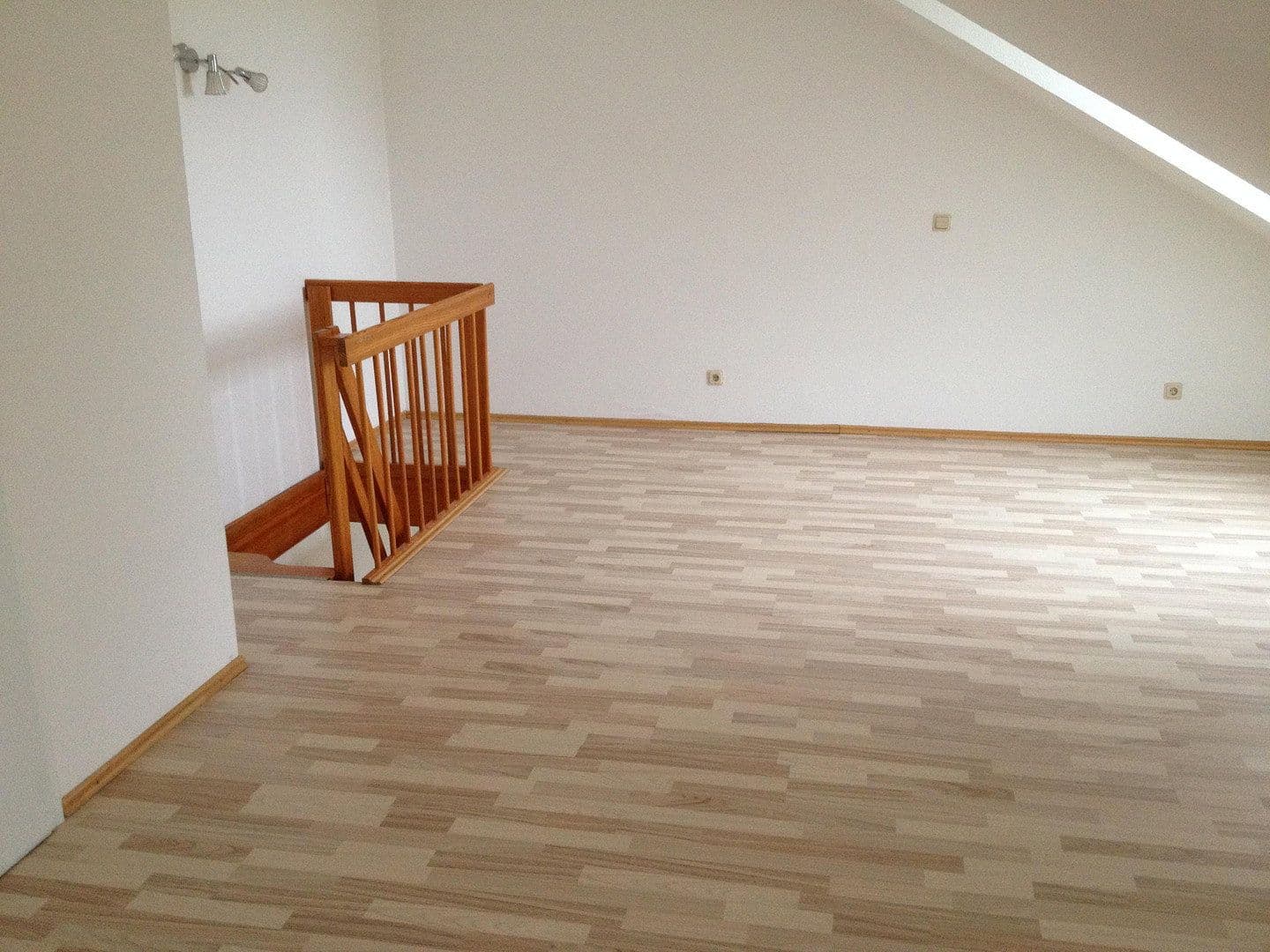 Pronájem bytu 3+1 64 m², Winz, Hargesheim, Porýní-Falc Pronájem bytu 3+1 64 m², Winz, Hargesheim, Porýní-Falc