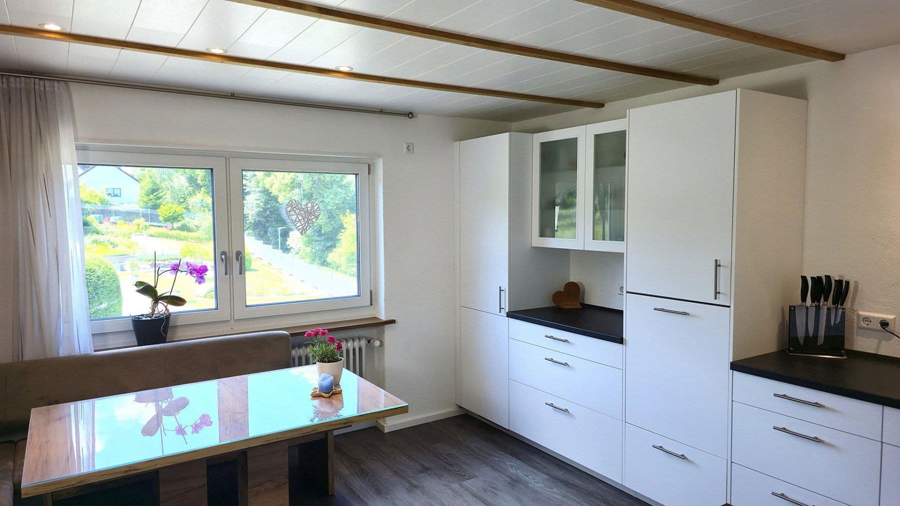 Prodej domu 201 m², pozemek 1.219 m², Klettgau, Bádensko-Württembersko Prodej domu 201 m², pozemek 1.219 m², Klettgau, Bádensko-Württembersko