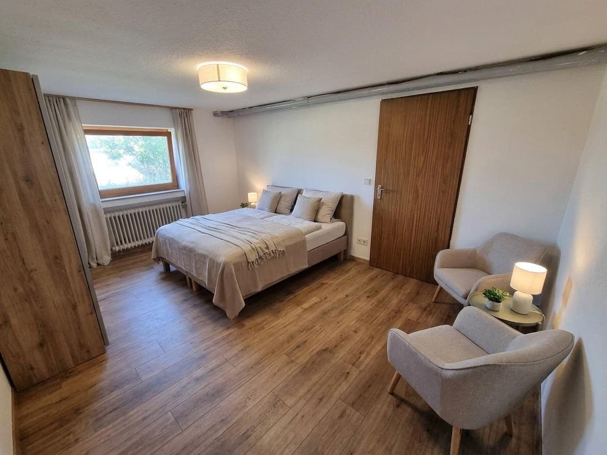 Prodej domu 177 m², pozemek 604 m², Tuttlingen, Bádensko-Württembersko Prodej domu 177 m², pozemek 604 m², Tuttlingen, Bádensko-Württembersko