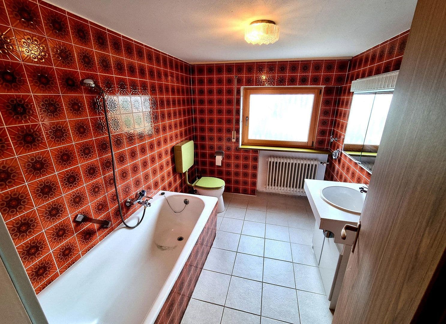 Prodej domu 177 m², pozemek 604 m², Tuttlingen, Bádensko-Württembersko Prodej domu 177 m², pozemek 604 m², Tuttlingen, Bádensko-Württembersko