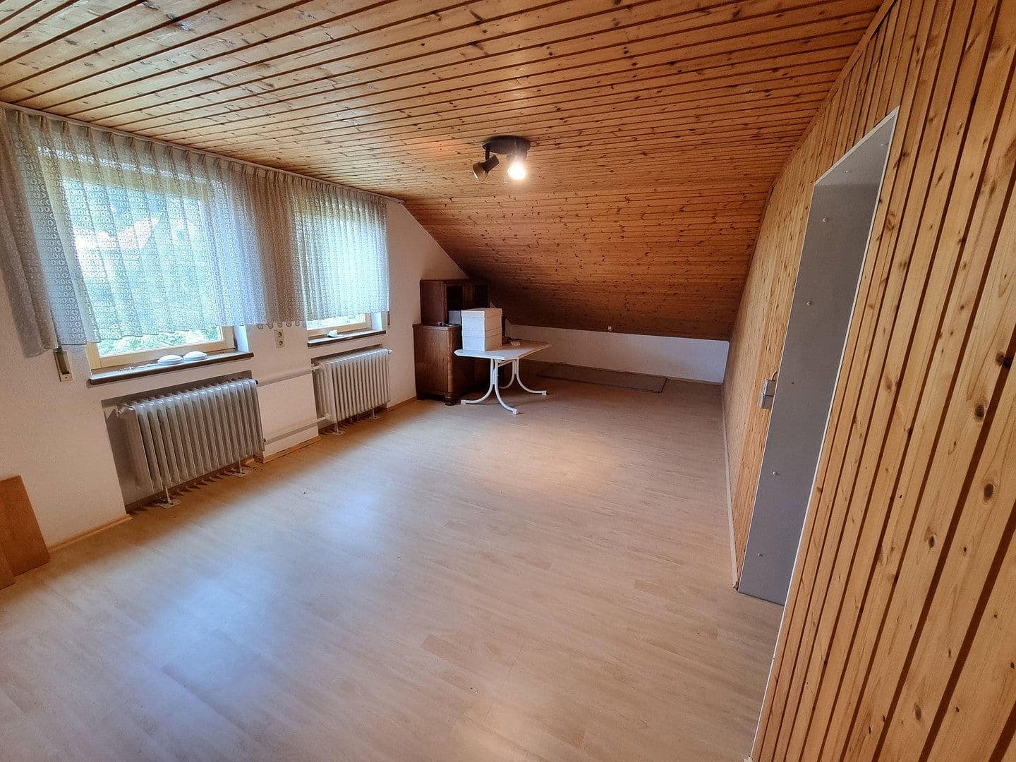 Prodej domu 177 m², pozemek 604 m², Tuttlingen, Bádensko-Württembersko Prodej domu 177 m², pozemek 604 m², Tuttlingen, Bádensko-Württembersko