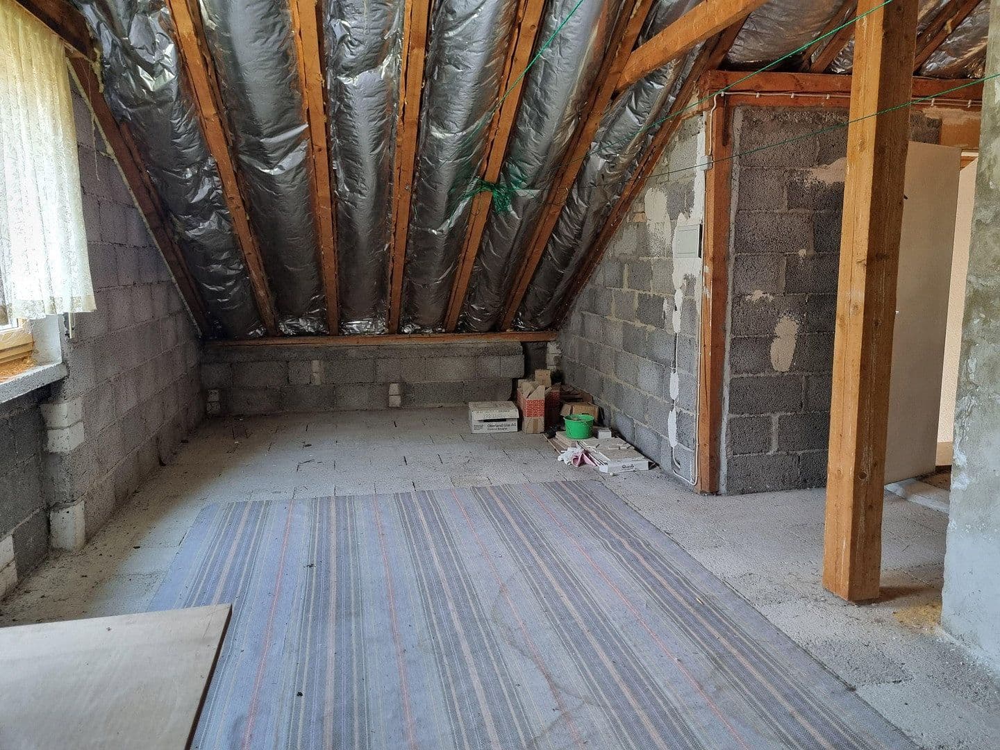 Prodej domu 177 m², pozemek 604 m², Tuttlingen, Bádensko-Württembersko Prodej domu 177 m², pozemek 604 m², Tuttlingen, Bádensko-Württembersko