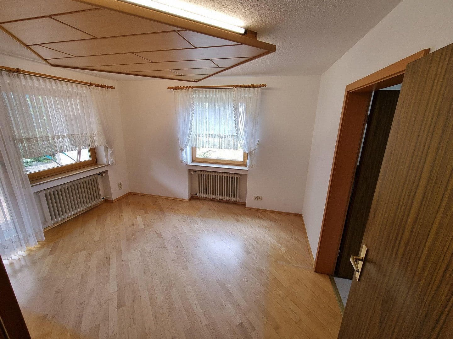 Prodej domu 177 m², pozemek 604 m², Tuttlingen, Bádensko-Württembersko Prodej domu 177 m², pozemek 604 m², Tuttlingen, Bádensko-Württembersko