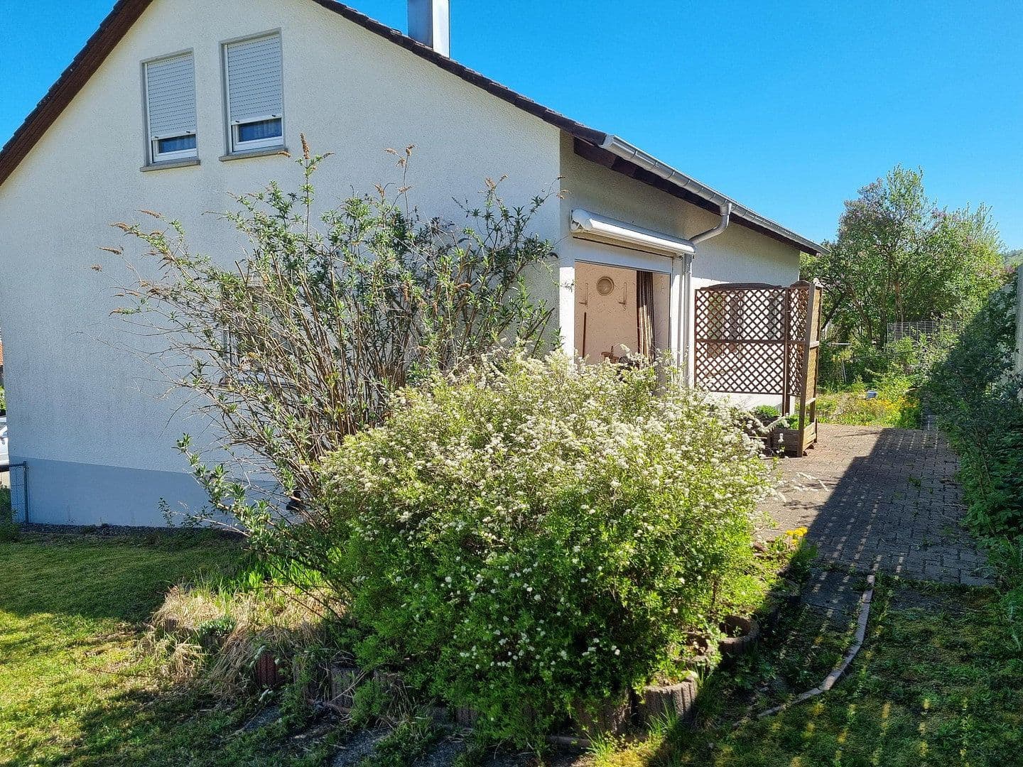 Prodej domu 177 m², pozemek 604 m², Tuttlingen, Bádensko-Württembersko Prodej domu 177 m², pozemek 604 m², Tuttlingen, Bádensko-Württembersko