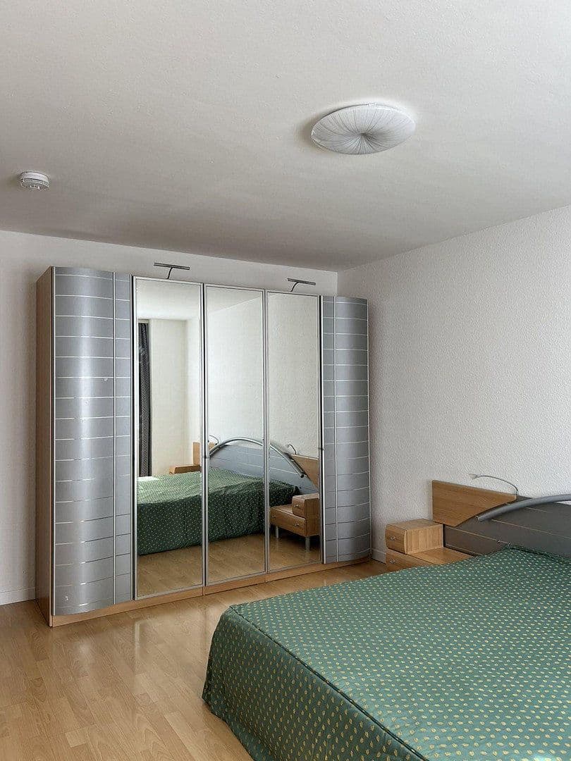 Pronájem bytu 2+1 70 m², Oederweg 43, FRANKFURT AM MAIN, Hessen Pronájem bytu 2+1 70 m², Oederweg 43, FRANKFURT AM MAIN, Hessen