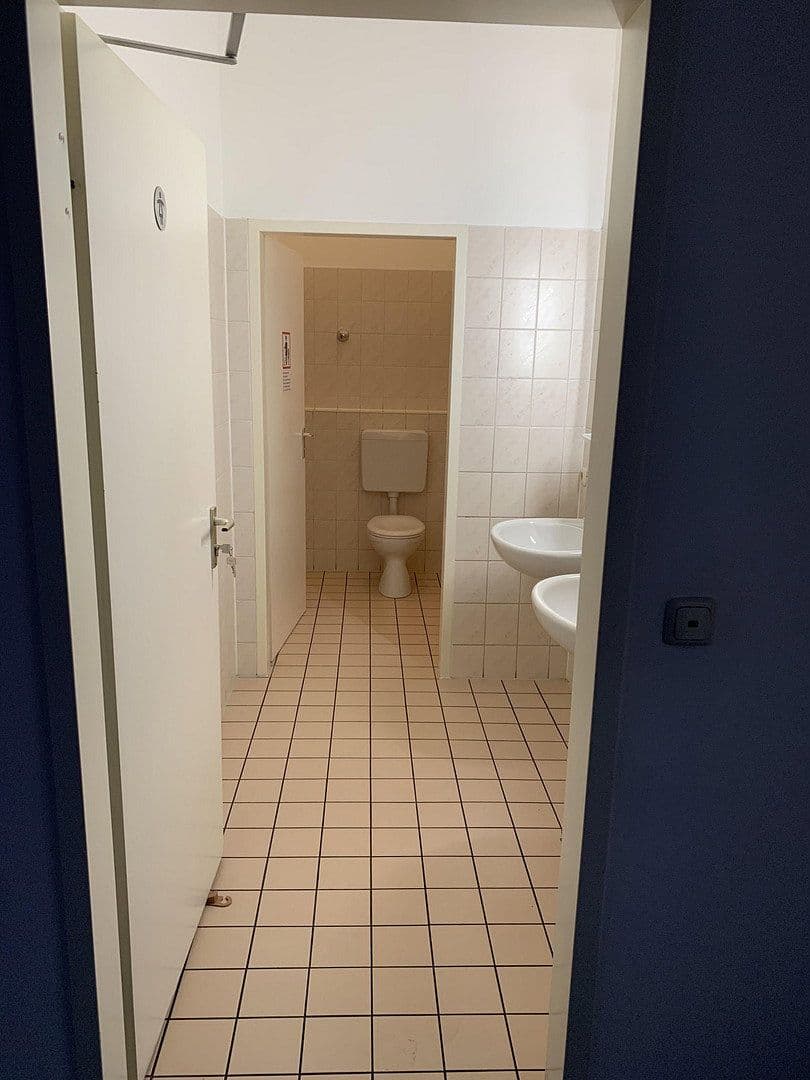 Pronájem kanceláře 210 m², Maximilianstr. 66, Augsburg, Bavorsko Pronájem kanceláře 210 m², Maximilianstr. 66, Augsburg, Bavorsko