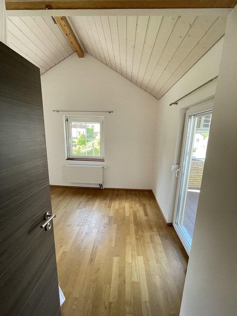 Prodej domu 147 m², pozemek 367 m², Wernau (Neckar), Bádensko-Württembersko Prodej domu 147 m², pozemek 367 m², Wernau (Neckar), Bádensko-Württembersko