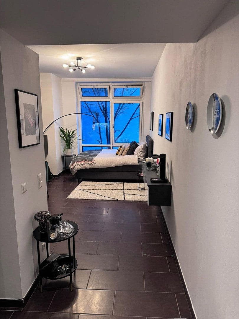 Pronájem bytu 1+1 32 m², Schillerstr.41, München, Bavorsko Pronájem bytu 1+1 32 m², Schillerstr.41, München, Bavorsko
