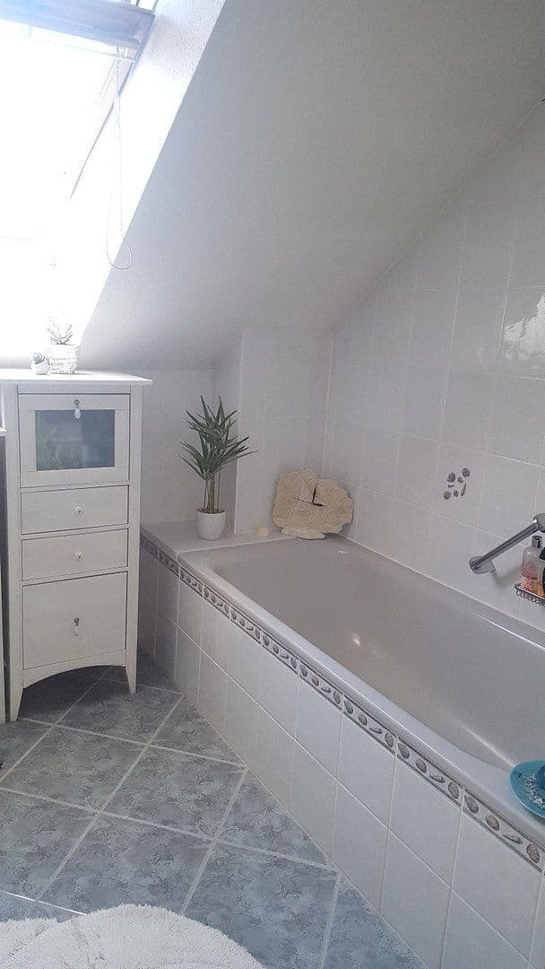 Prodej domu 135 m², pozemek 256 m², Zugspitzstraße, Dasing, Bavorsko Prodej domu 135 m², pozemek 256 m², Zugspitzstraße, Dasing, Bavorsko