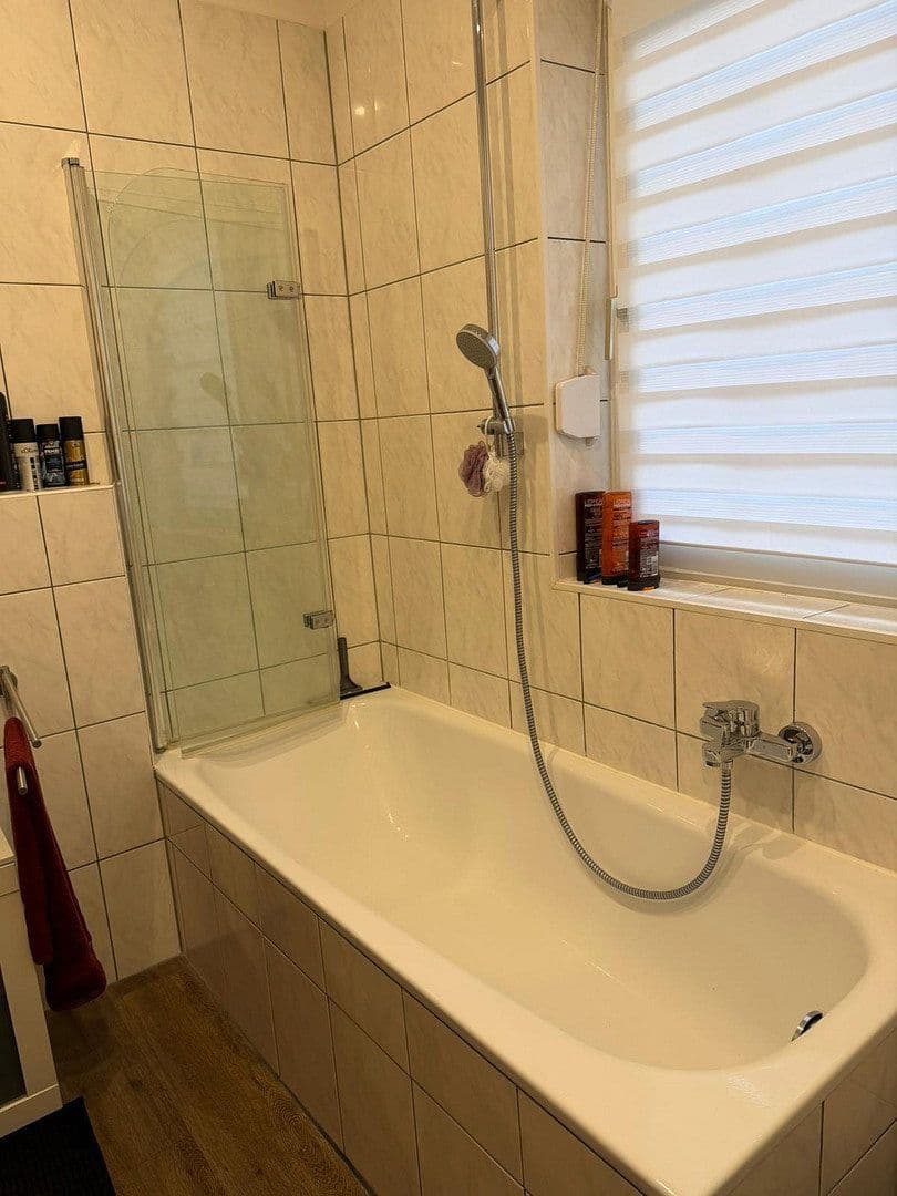 Pronájem bytu 2+1 70 m², Friedrich-Ebert-Str. 33, Worms, Porýní-Falc Pronájem bytu 2+1 70 m², Friedrich-Ebert-Str. 33, Worms, Porýní-Falc