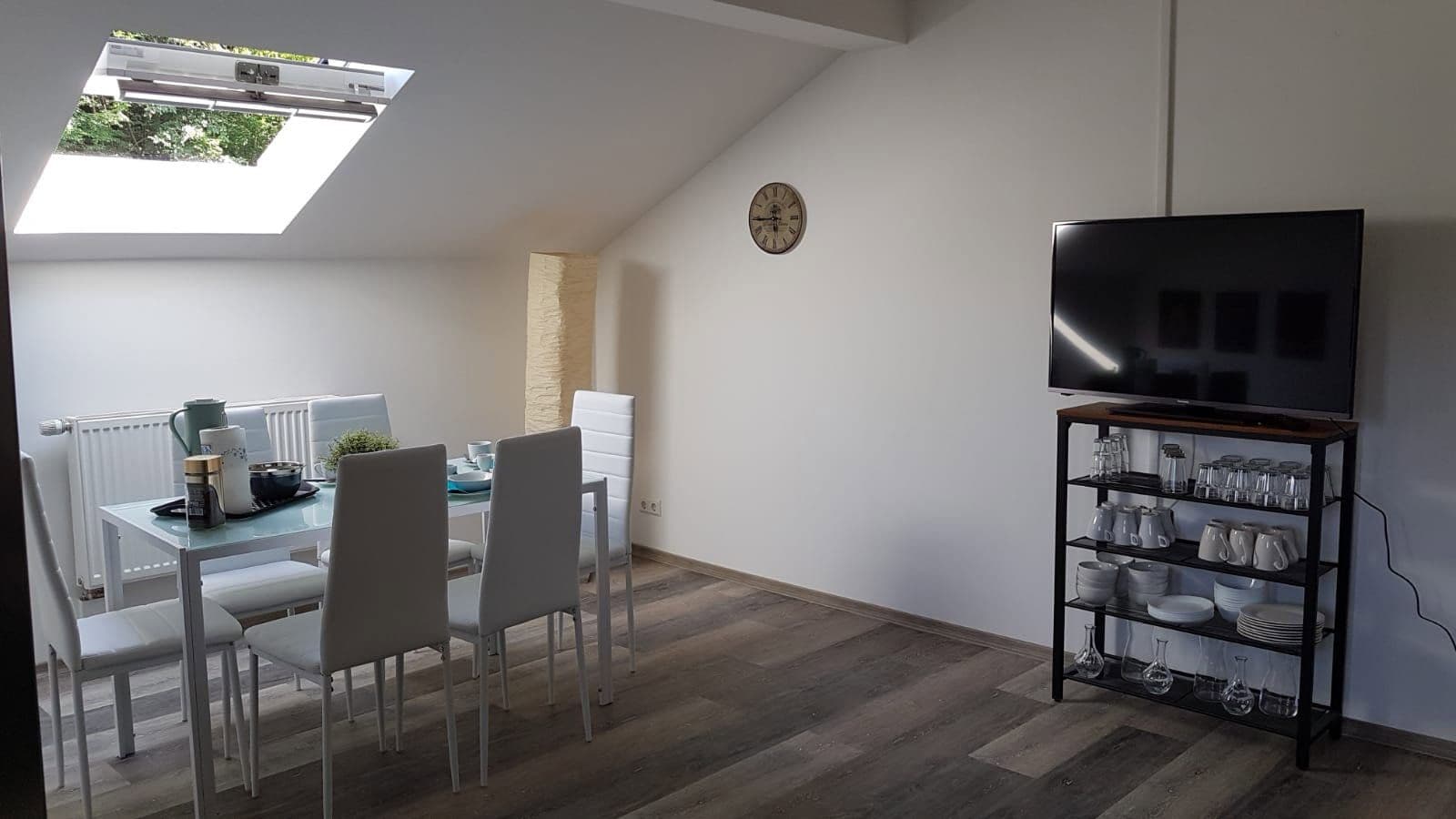 Pronájem bytu 3+1 86 m², Wilgartswiesen, Porýní-Falc Pronájem bytu 3+1 86 m², Wilgartswiesen, Porýní-Falc