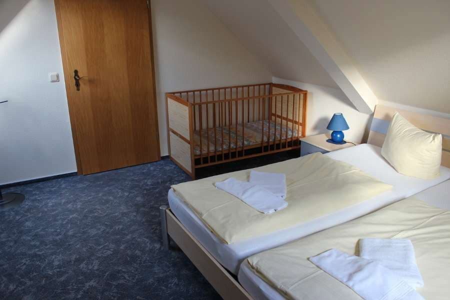 Prodej domu 420 m², pozemek 1.188 m², Friedrichstrasse 137a, Wernigerode, Sasko-Anhaltsko Prodej domu 420 m², pozemek 1.188 m², Friedrichstrasse 137a, Wernigerode, Sasko-Anhaltsko