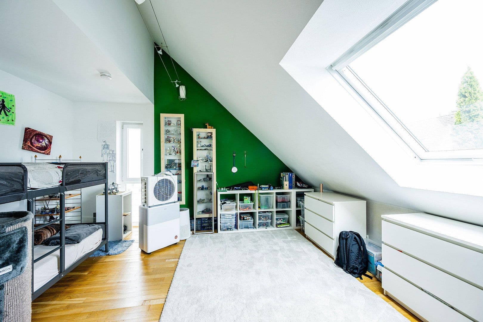 Prodej domu 173 m², pozemek 284 m², Solingen, Severní Porýní-Vestfálsko Prodej domu 173 m², pozemek 284 m², Solingen, Severní Porýní-Vestfálsko
