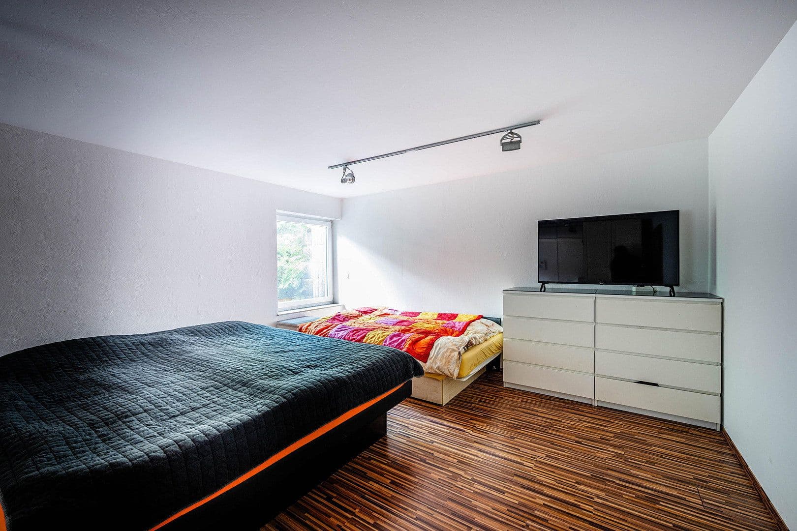 Prodej domu 173 m², pozemek 284 m², Solingen, Severní Porýní-Vestfálsko Prodej domu 173 m², pozemek 284 m², Solingen, Severní Porýní-Vestfálsko