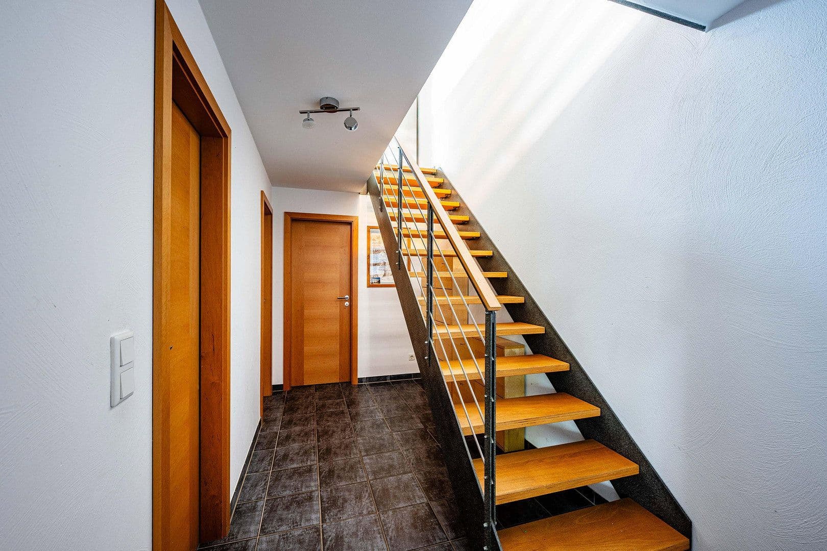 Prodej domu 173 m², pozemek 284 m², Solingen, Severní Porýní-Vestfálsko Prodej domu 173 m², pozemek 284 m², Solingen, Severní Porýní-Vestfálsko