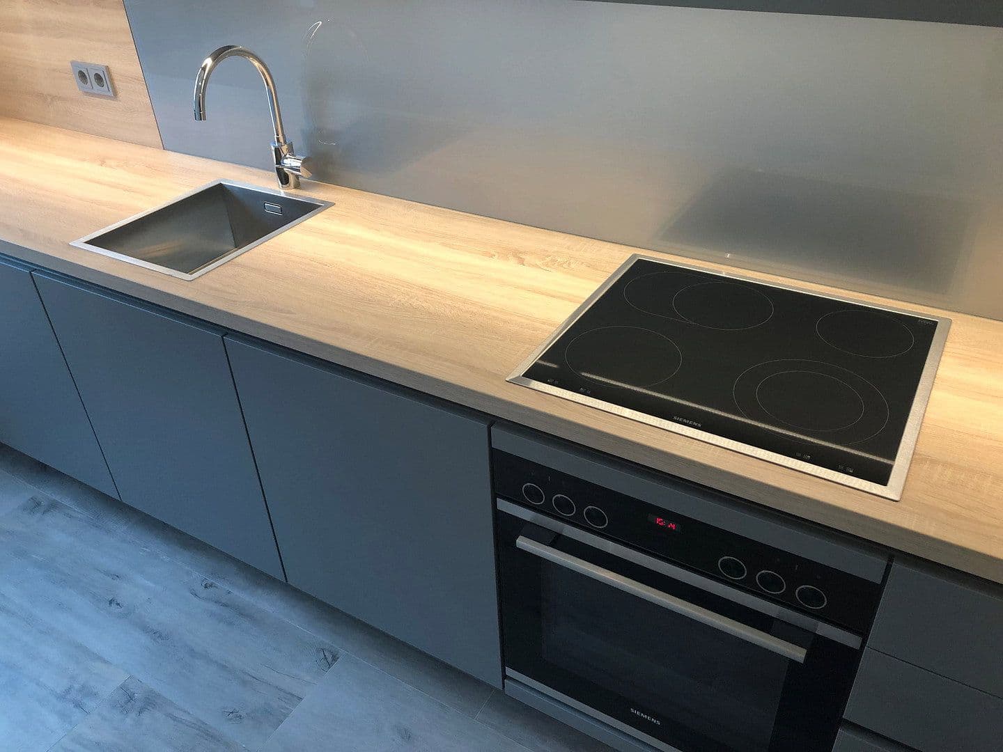 Pronájem bytu 3+1 70 m², Hannover, Dolní Sasko Pronájem bytu 3+1 70 m², Hannover, Dolní Sasko