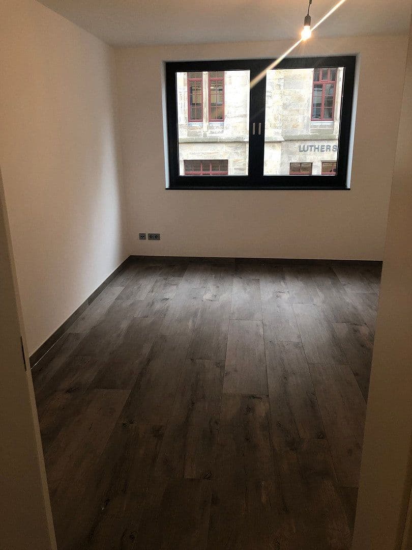 Pronájem bytu 3+1 70 m², Hannover, Dolní Sasko Pronájem bytu 3+1 70 m², Hannover, Dolní Sasko