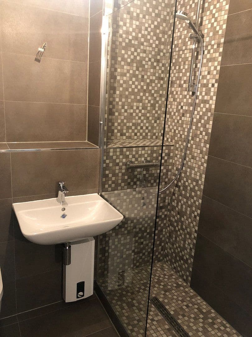 Pronájem bytu 3+1 70 m², Hannover, Dolní Sasko Pronájem bytu 3+1 70 m², Hannover, Dolní Sasko