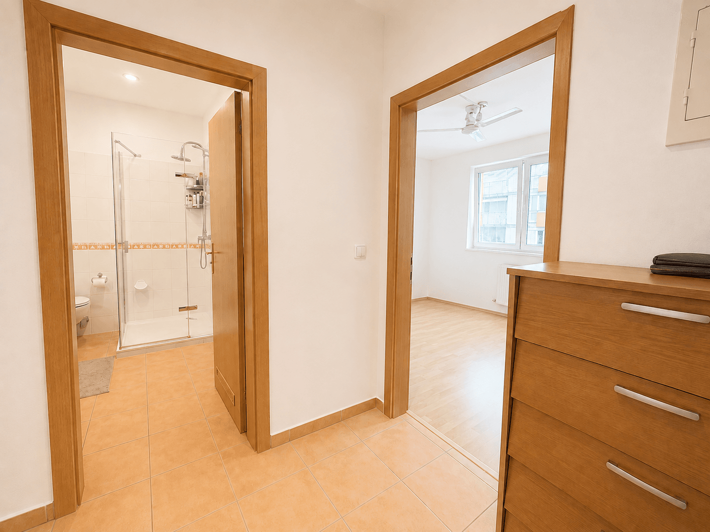 Pronájem bytu 2+kk 60 m², Názovská, Praha, Praha Pronájem bytu 2+kk 60 m², Názovská, Praha, Praha