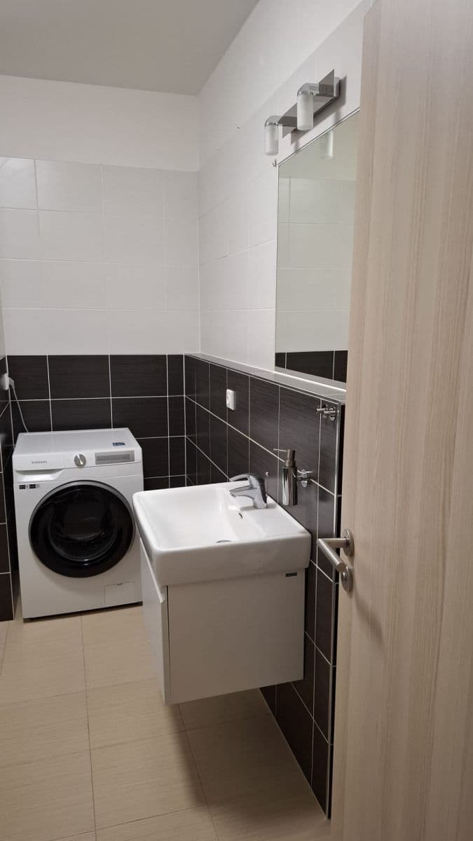 Pronájem bytu 2+kk 52 m², Hugo Haase, Praha, Praha Pronájem bytu 2+kk 52 m², Hugo Haase, Praha, Praha