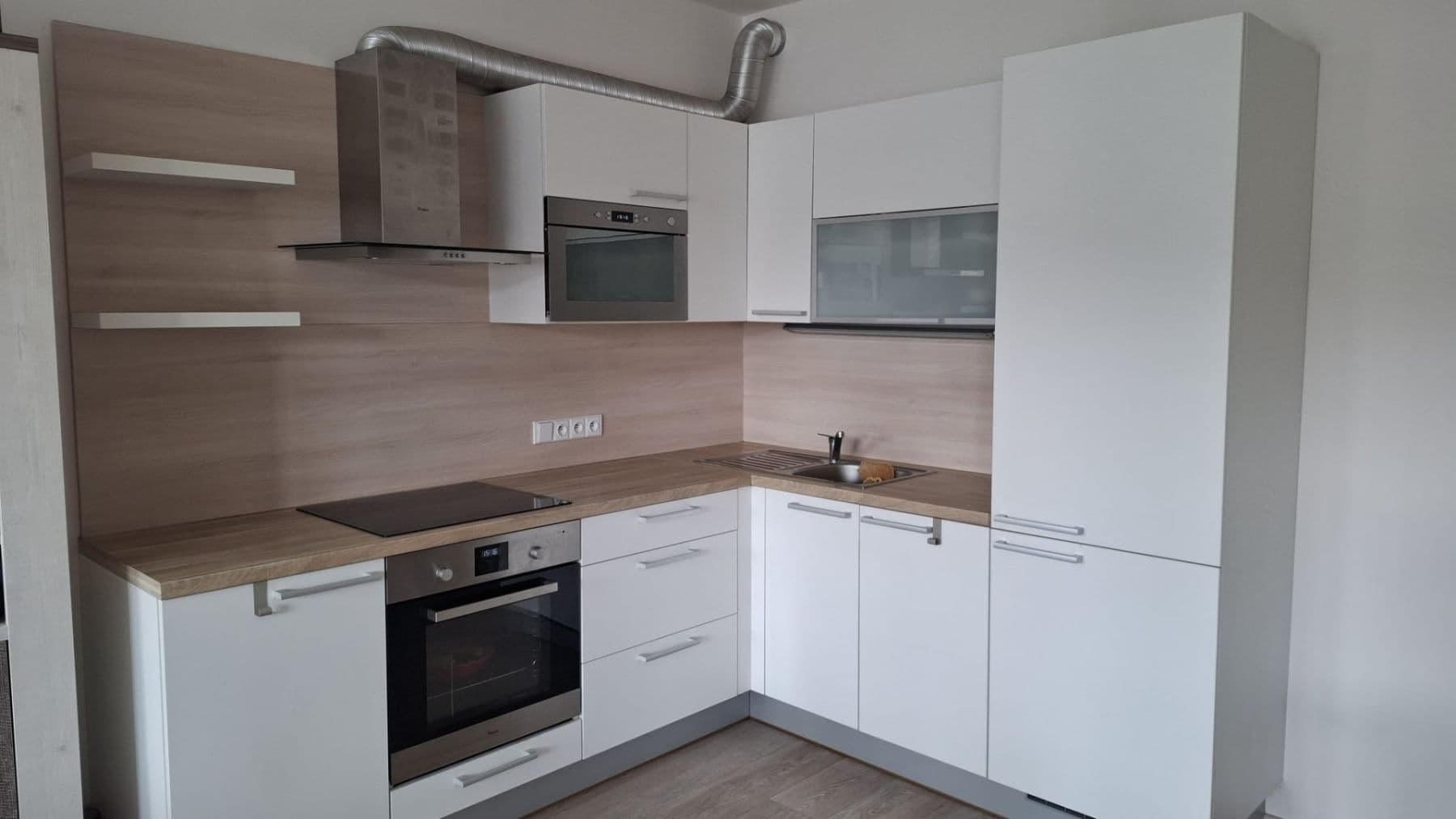 Pronájem bytu 2+kk 52 m², Hugo Haase, Praha, Praha Pronájem bytu 2+kk 52 m², Hugo Haase, Praha, Praha